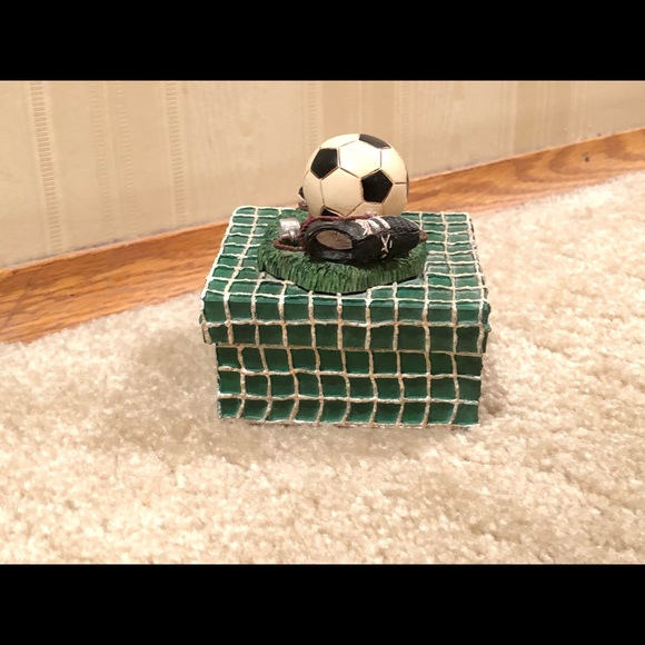 Russ Barrie Ceramic Soccer Box - Picture 1 of 8
